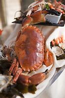 Hôtel Restaurant & SPA Plaisir