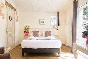 Hôtel Restaurant & SPA Plaisir