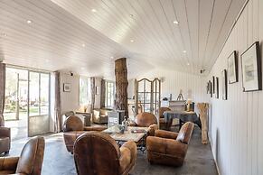 Hôtel Restaurant & SPA Plaisir