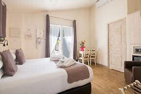 Hôtel Restaurant & SPA Plaisir