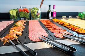 Hôtel Restaurant & SPA Plaisir