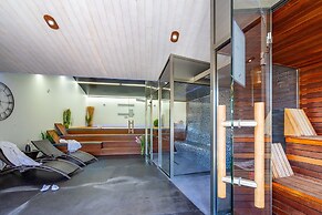 Hôtel Restaurant & SPA Plaisir