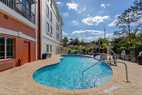 Holiday Inn Express Tampa N I-75 - University Area by IHG