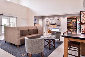 Holiday Inn Express Tampa N I-75 - University Area by IHG