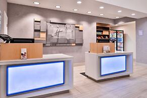 Holiday Inn Express Tampa N I-75 - University Area by IHG