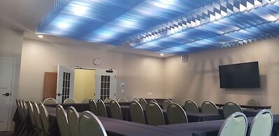 Holiday Inn Express Tampa N I-75 - University Area by IHG