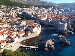 MirÓ Studio Apartments