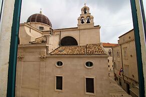 MirÓ Studio Apartments