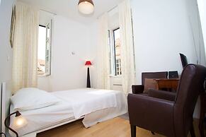 MirÓ Studio Apartments