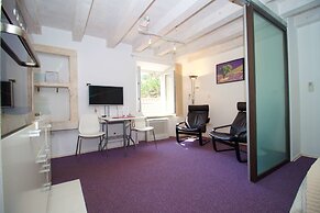 MirÓ Studio Apartments