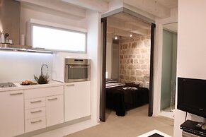 MirÓ Studio Apartments