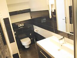 MirÓ Studio Apartments