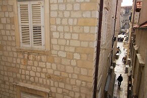 MirÓ Studio Apartments