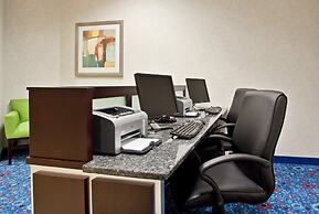 Holiday Inn Express & Suites Akron Regional Airport Area by IHG