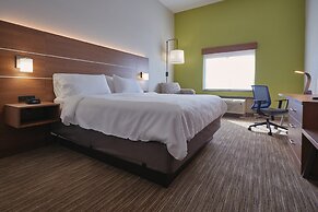 Holiday Inn Express & Suites Akron Regional Airport Area by IHG