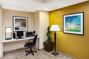Candlewood Suites Aurora-Naperville by IHG
