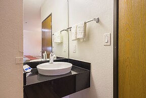 Motel 6 Dallas - Irving DFW Airport South