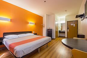 Motel 6 Dallas - Irving DFW Airport South