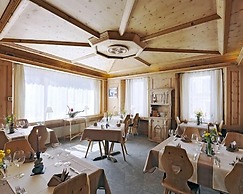Hotel Crusch Alba