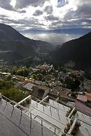 Hotel Stubel Suites and Cafe