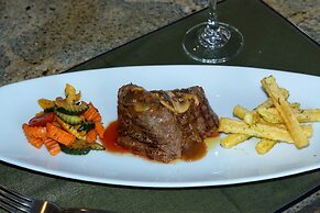 Hotel Stubel Suites and Cafe