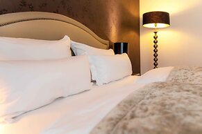 La Mansion Vi Vadi Hotel