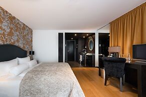 La Mansion Vi Vadi Hotel