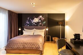 La Mansion Vi Vadi Hotel