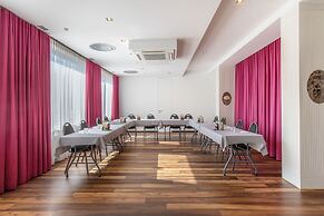 La Mansion Vi Vadi Hotel