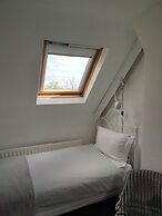 Anton Guest House B&B