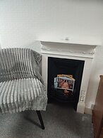 Anton Guest House B&B