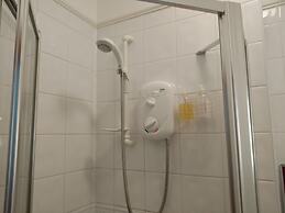 Anton Guest House B&B