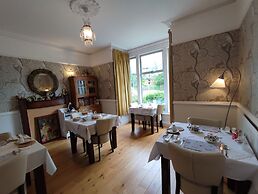 Anton Guest House B&B