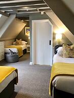 Bridge House Hotel