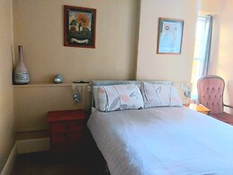 The Countryman Hotel