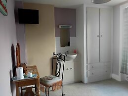 The Countryman Hotel