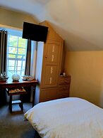 The Countryman Hotel