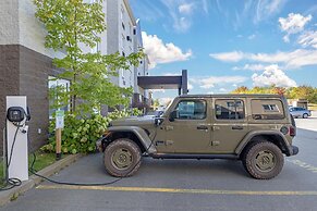 Best Western Plus Dartmouth Hotel & Suites