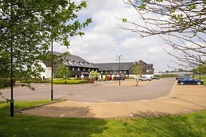 Holiday Inn Express London-Epsom Downs by IHG
