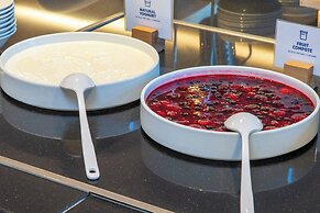 Holiday Inn Express London-Epsom Downs by IHG