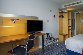 Holiday Inn Express London-Epsom Downs by IHG