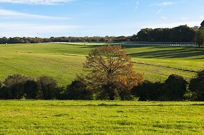 Holiday Inn Express London-Epsom Downs by IHG