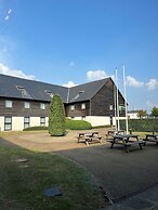 Holiday Inn Express London-Epsom Downs by IHG