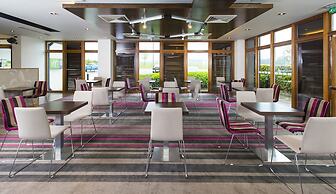 Holiday Inn Express London-Epsom Downs by IHG