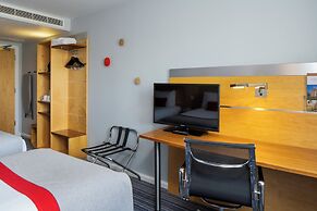 Holiday Inn Express London-Epsom Downs by IHG