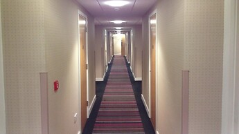 Holiday Inn Express London-Epsom Downs by IHG