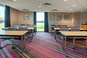 Holiday Inn Express London-Epsom Downs by IHG