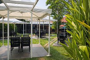 Saj Earth Resort