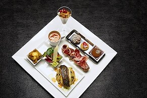 Hotel Banke Opera, Autograph Collection