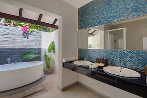 Adaaran Select Meedhupparu  - 45 Minutes from Male by Seaplane